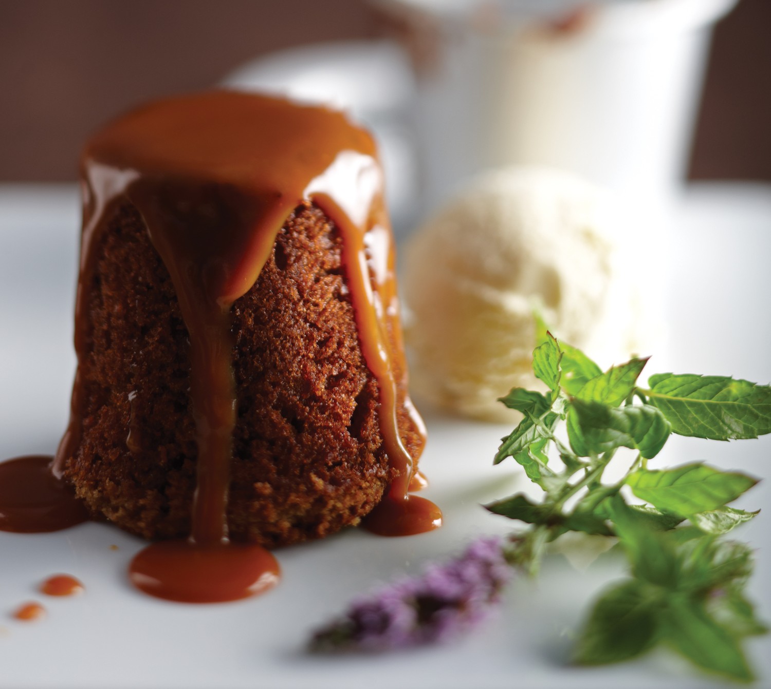 Sticky toffee pudding with butterscotch sauce | Arabic