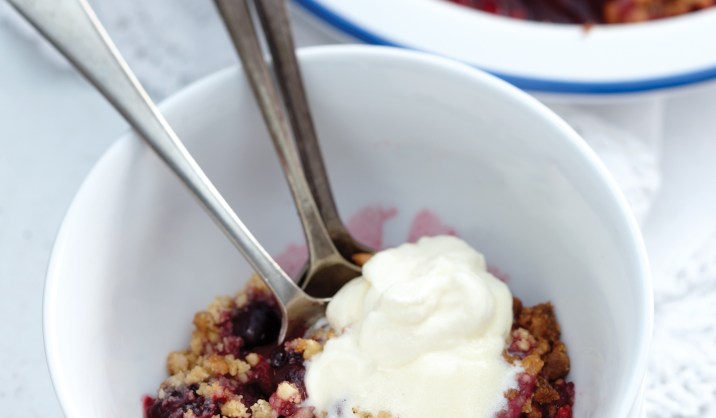 Mixed Berry Crumble