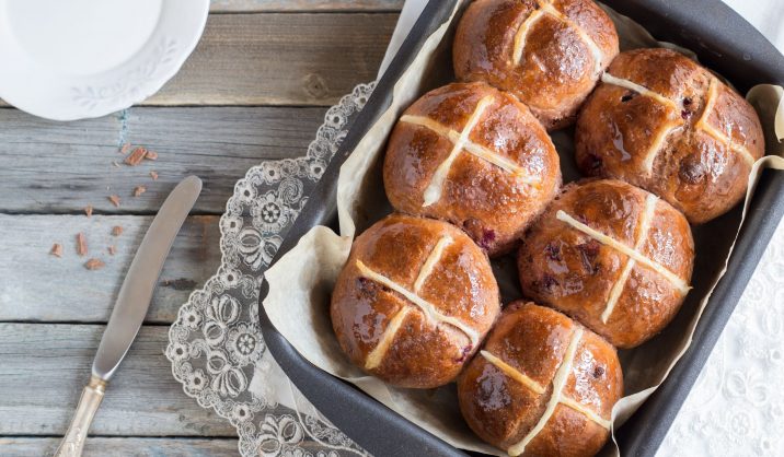 A decadent twist on the classic hot cross bun recipe made with juicy cranberries and dark chocolate. Serve warm and smothered with Kerrygold for the ultimate Easter treat. 