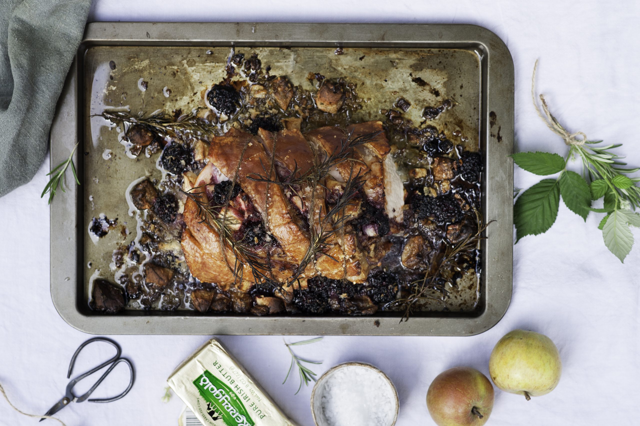 ROAST PORK WITH APPLE and BLACKBERRIES | Kerrygold Australia