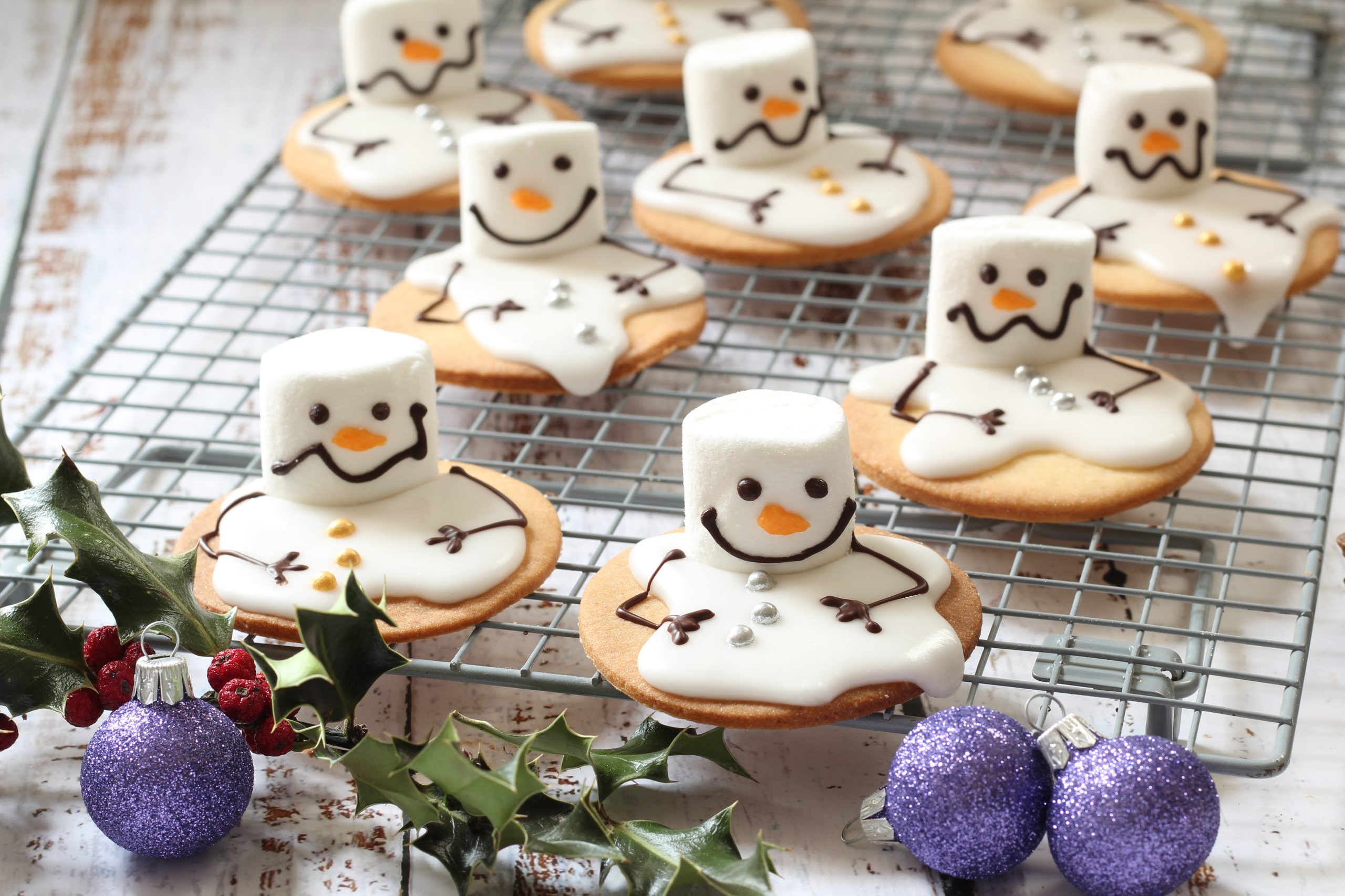 Melting Snowman Biscuits | Kerrygold Australia