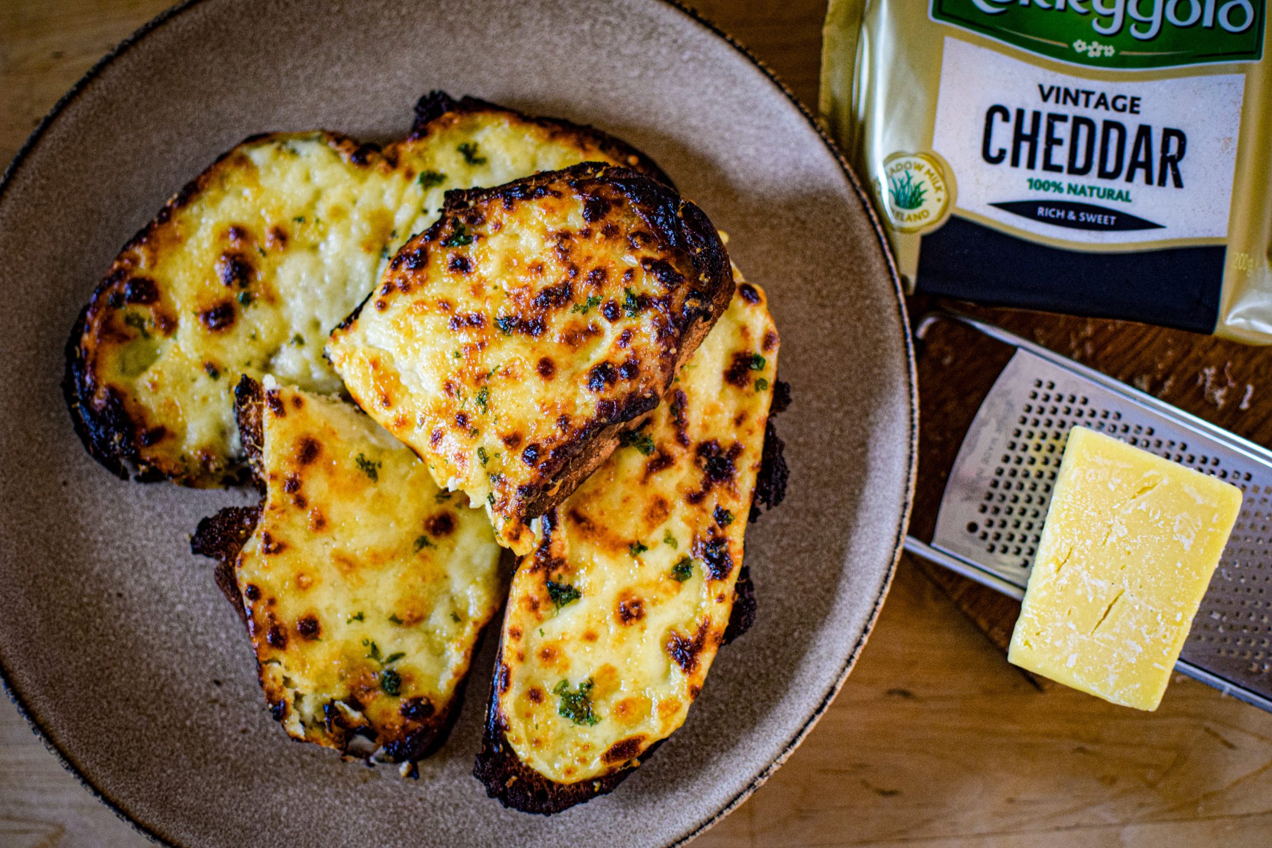 Cheddar ostebrød