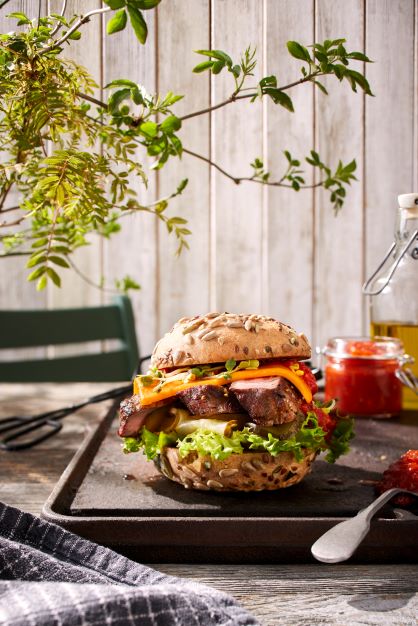 Saftig steakburger med hjemmelavet ketchup