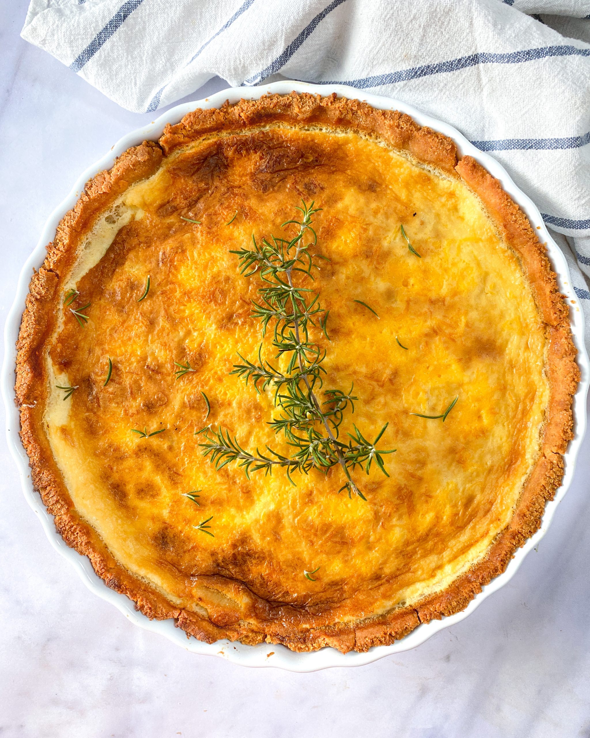 Quiche cebolla caramelizada y queso