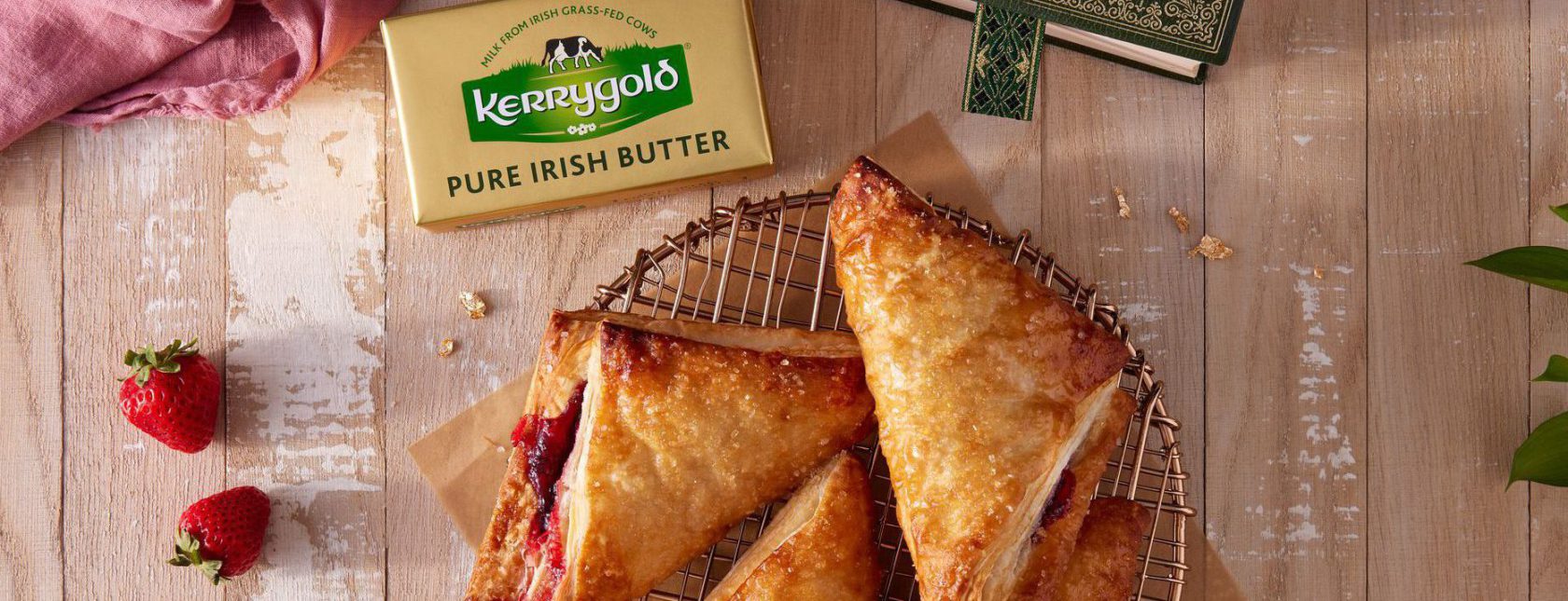 Empanadillas de fresa y ruibarbo