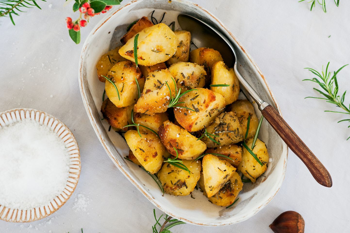 POMMES DE TERRE RÔTIES AU ROMARIN