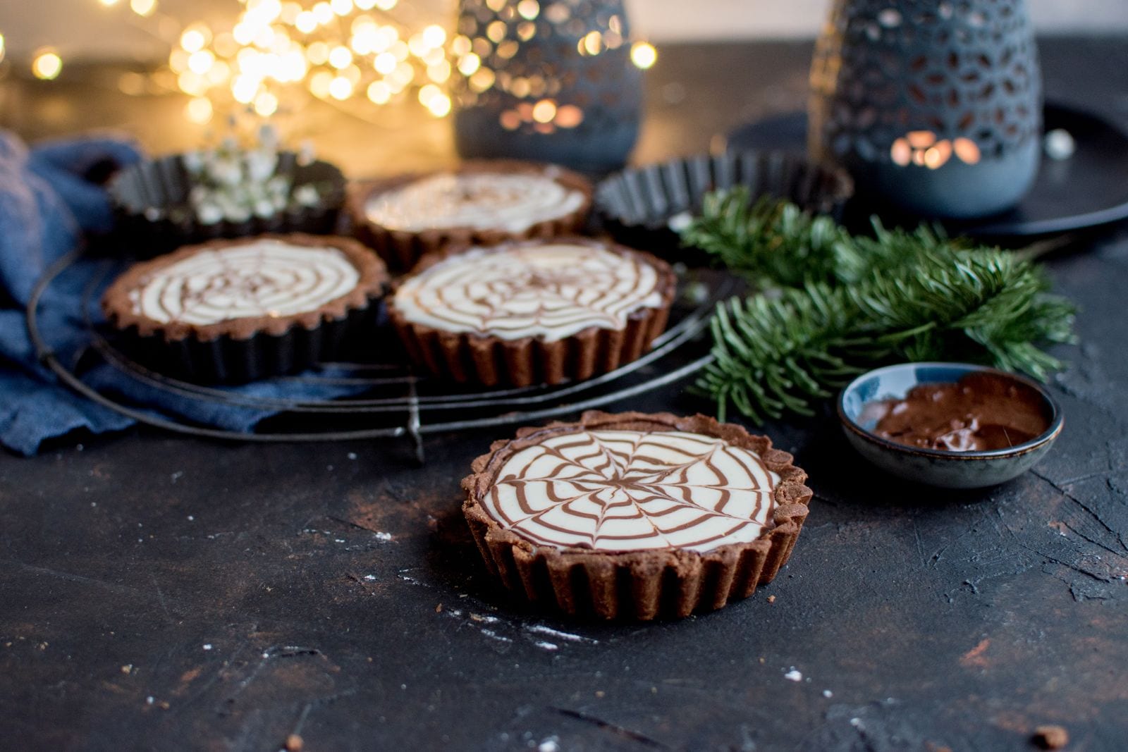 Chocolate and Cream tartlets Recipe