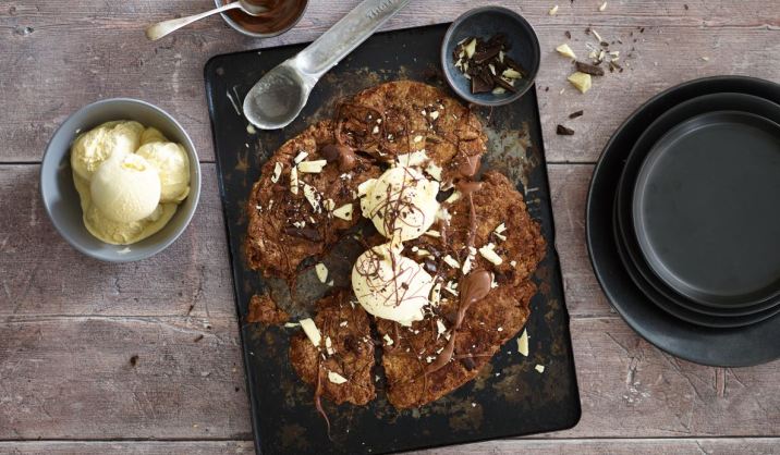 Hot Cookie Sharing Dessert