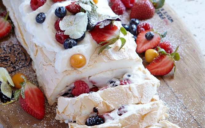 Very Berry Meringue Roulade