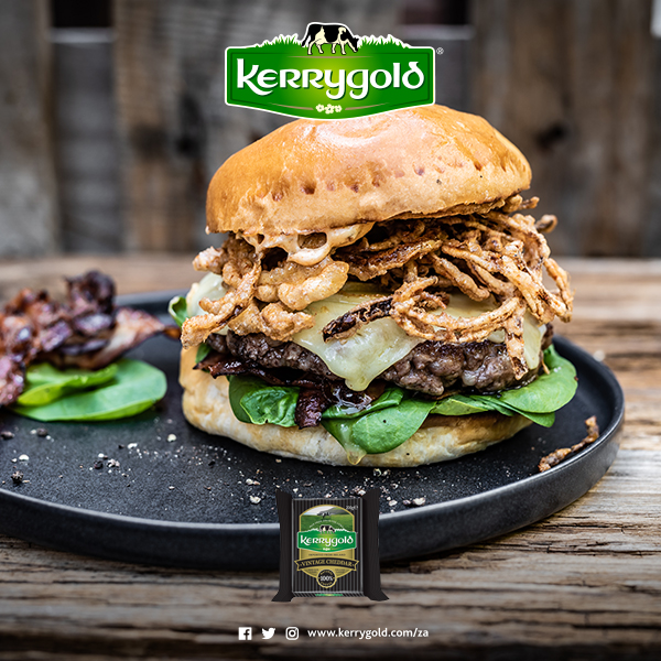 Vintage Cheddar Burger with Fried Onions Recipe | Kerrygold South Africa
