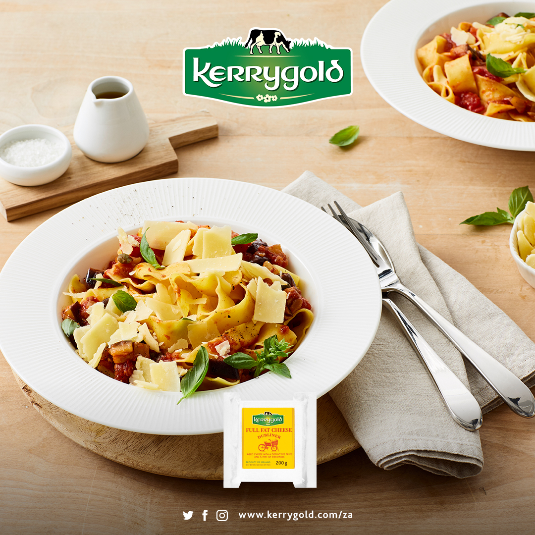 Pasta Bake with Eggplant, Tomatoes, Almonds & Cheddar Crumbs Recipe | Kerrygold South Africa