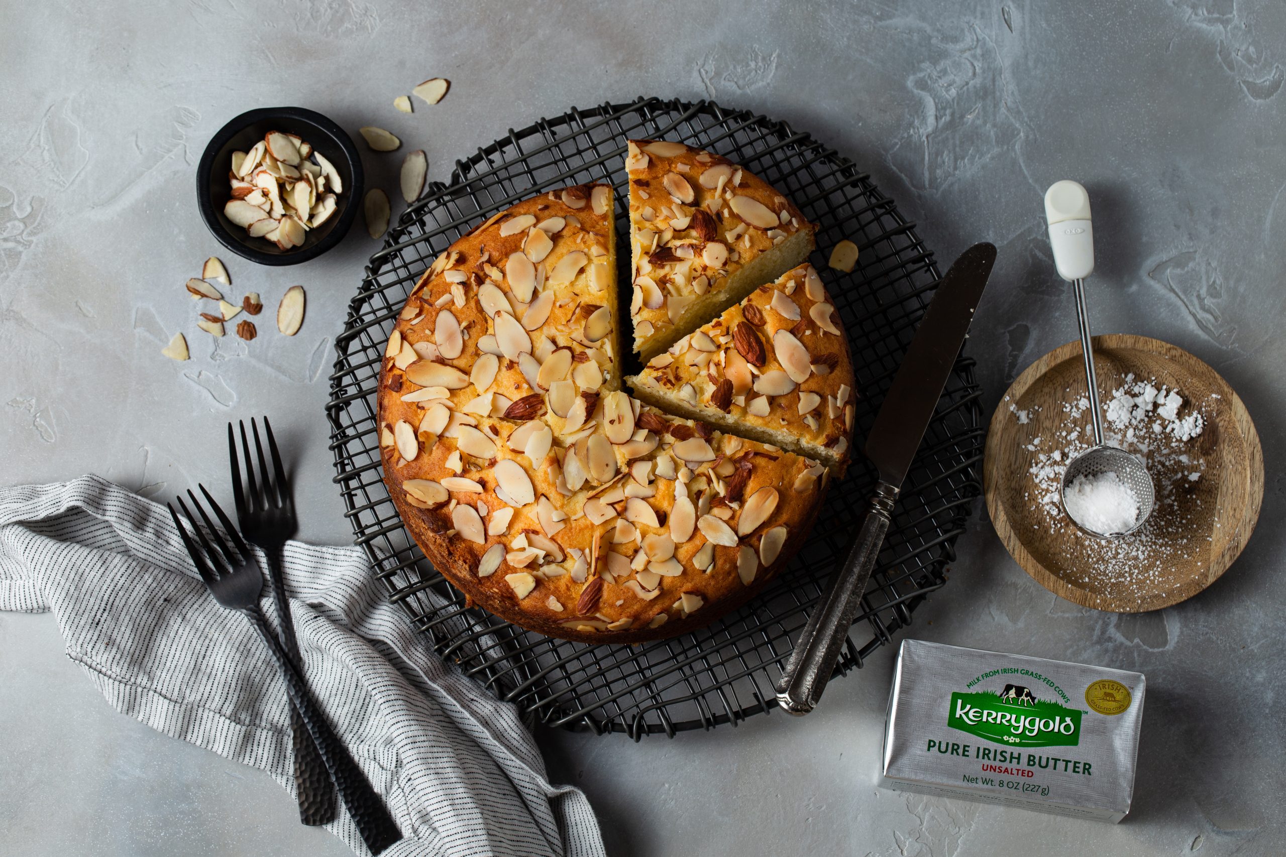 Almond Breakfast Cake Recipe | Kerrygold South Africa